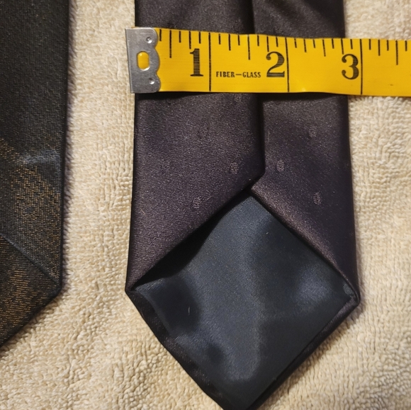 Bundle of 3 Vintage Wembley Ties In Great Colors & Designs - Picture 12 of 13